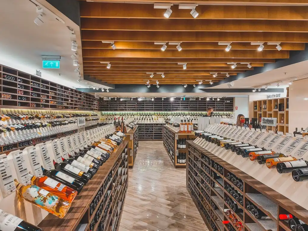 深圳酒业贸易红酒白酒批发：餐饮与商超选品搭配方案正文配图 1