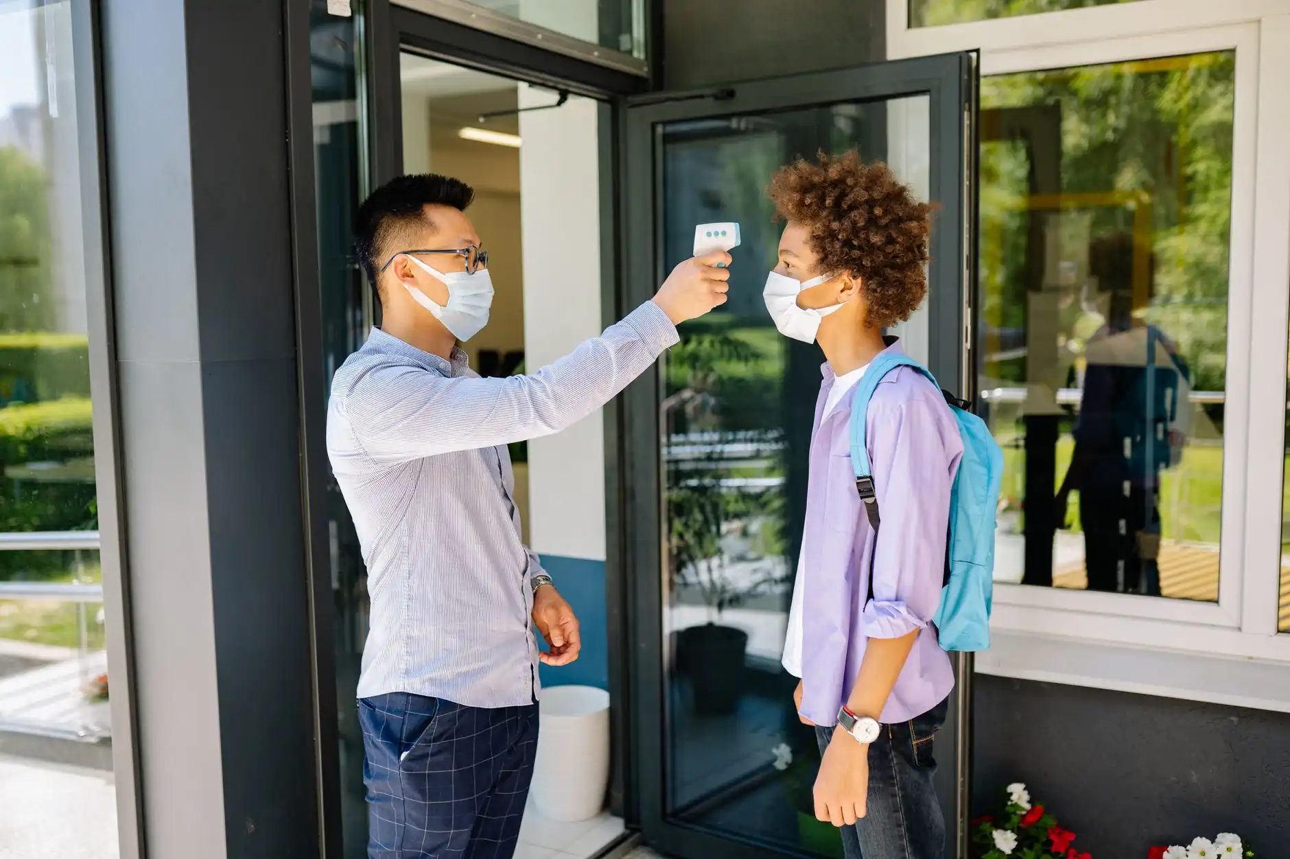 红酒白酒批发供应链优化方案：从仓储到餐饮门店的物流管理实践