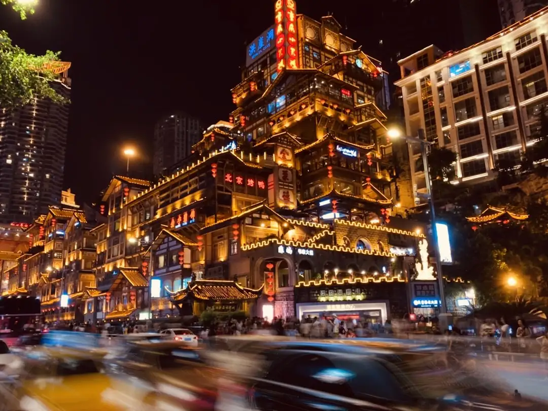 盛世酒业产品中心：三大系列红酒白酒参数与应用场景