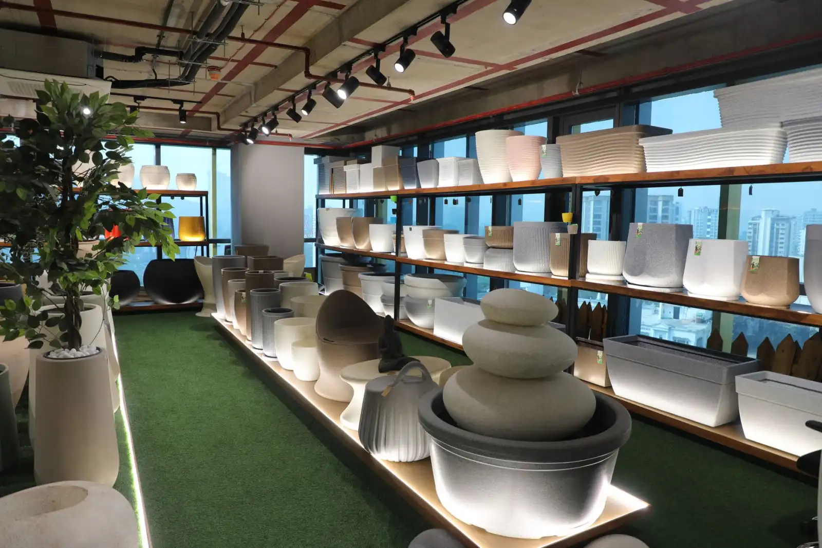 红酒与白酒在餐饮门店的品类搭配策略——深圳酒类批发市场实践
